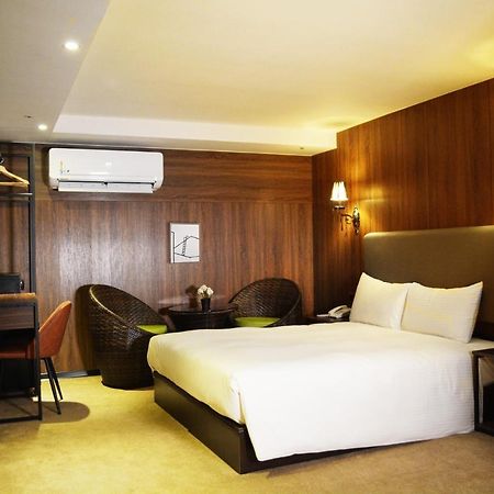 Taipei Heroes Square Hotel Exterior photo